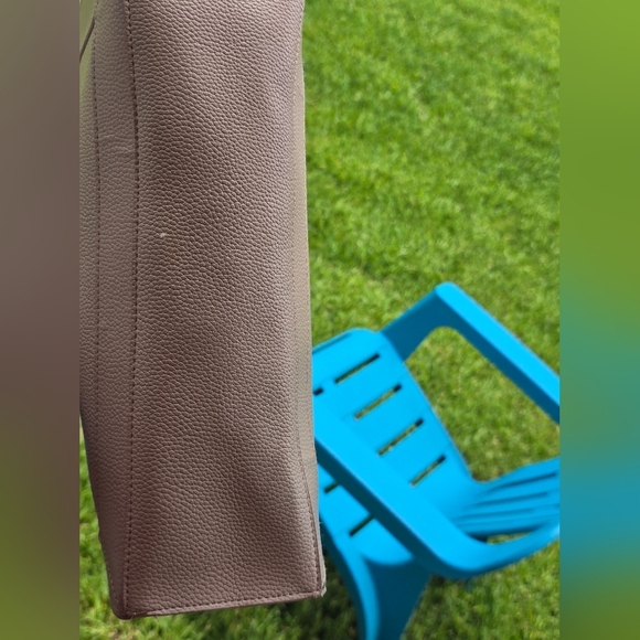 Michael Kors Rose Gold Tote HandBag Pink White Top Handle Women Leather - Picture 12 of 16